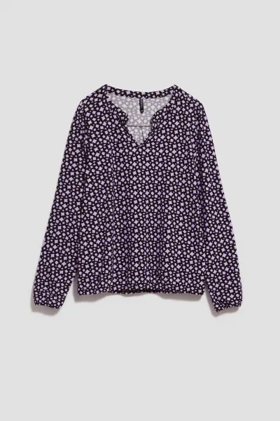 Marisse Patterned V-Neck Blouse In Lavender