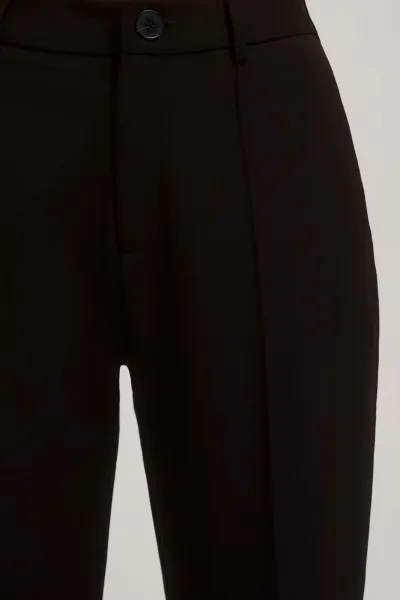 Marisse Black Pleated Trousers