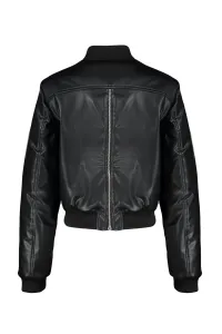 Trendyol Limited Edition Black Premium oversize kabát z umelej kože na zips