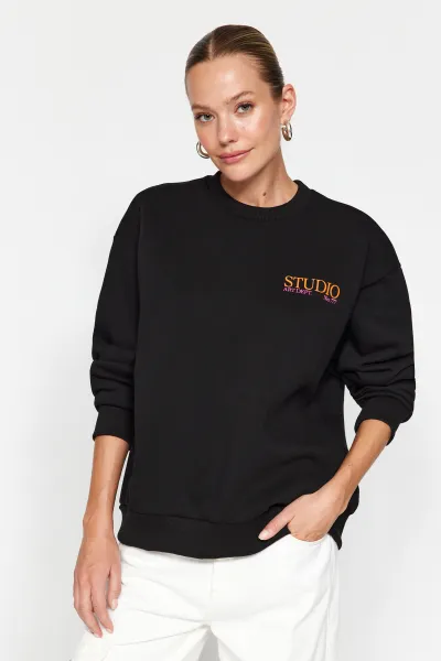 Trendyol Black Back Print Detailed Thick Inside Fleece Regular Fit Slit Knitted Sweatshirt