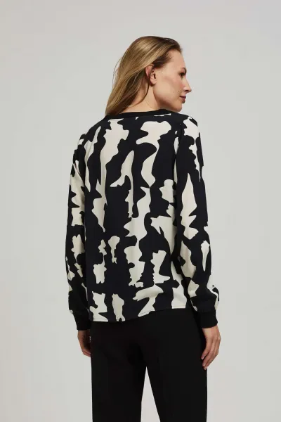 Marisse Patterned V-Neck Shirt, Black