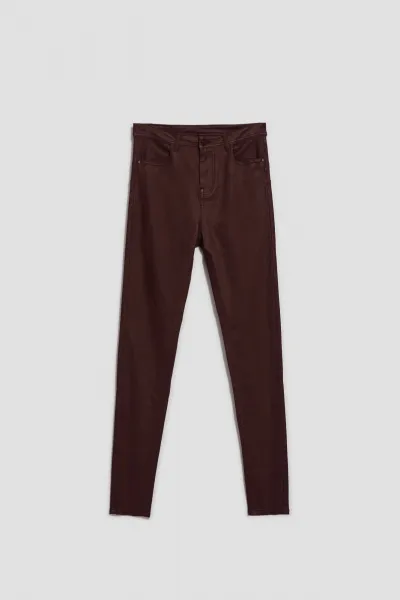 Marisse Waxed Skinny Trousers In Maroon