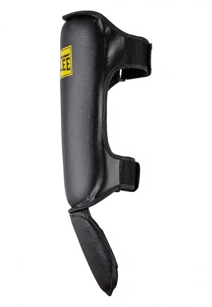 Lonsdale Artificial leather shin guards (1 pair)