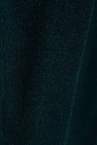 Marisse Fitted V-Neck Sweater In Emerald Green