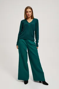 Marisse Fitted V-Neck Sweater In Emerald Green