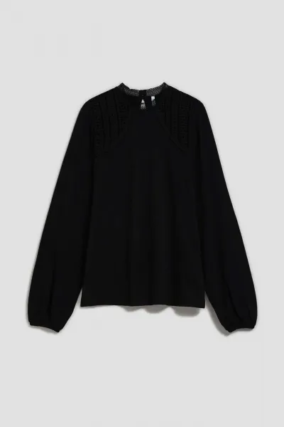 Marisse Blouse With Decorative Lace
