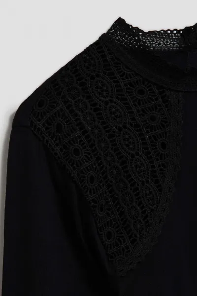 Marisse Blouse With Decorative Lace
