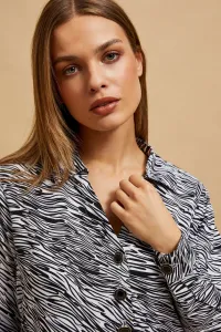 Marisse Black And White V-Neck Shirt