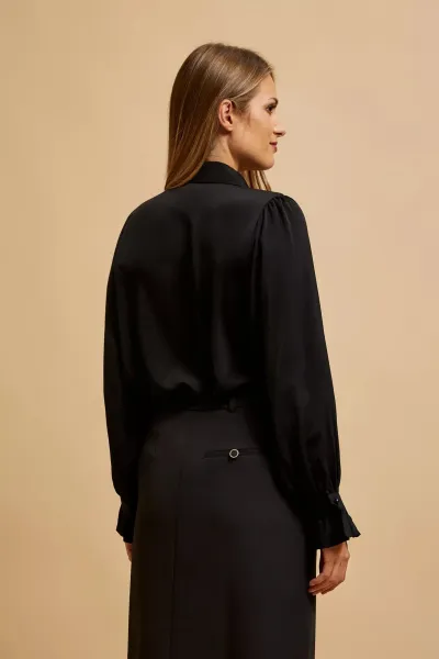 Marisse Black Shirt With Decorative Collar