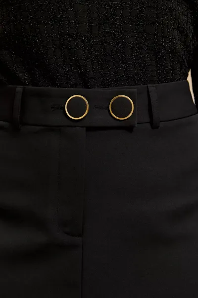 Elegantná midi sukňa