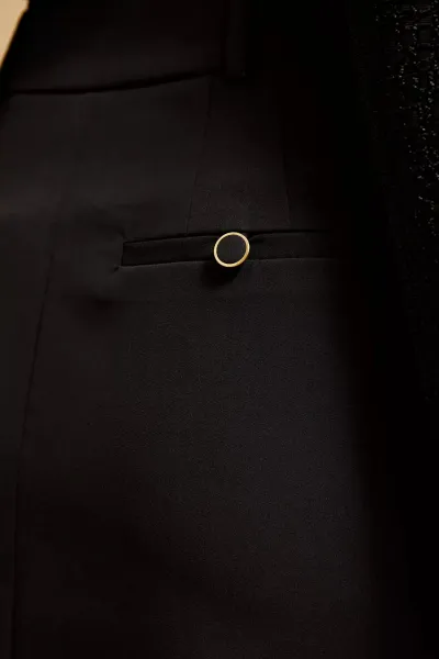 Elegantná midi sukňa