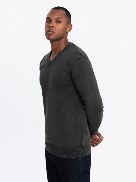 Ombre Washed men's pullover with a v-neck - black