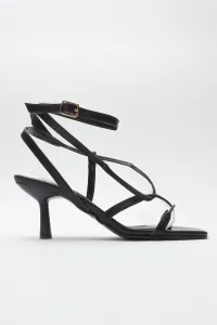 LuviShoes MIAS Dámske čierne sandále na podpätku