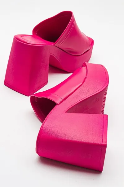 LuviShoes ANSER Dámske fuchsiové šľapky na podpätku