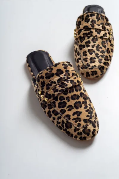 Dámske papuče s leopardím vzorom