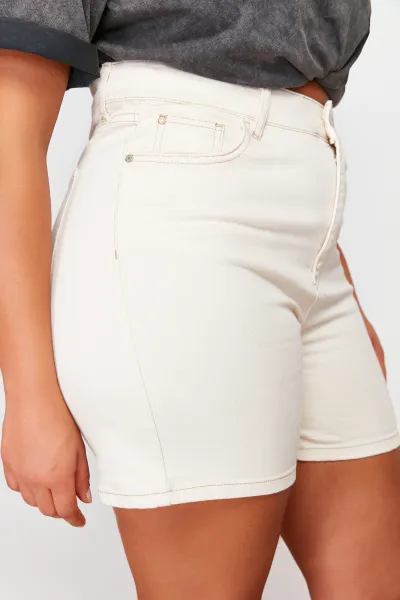 Trendyol Curve Ecru Mom Shorts & Bermuda