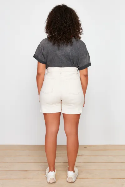 Trendyol Curve Ecru Mom Shorts & Bermuda