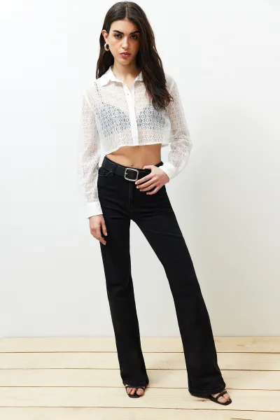 Trendyol Ecru Lace Crop Regular Regular Fit Woven Shirt
