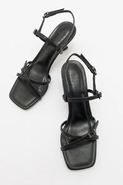LuviShoes NEBEL dámske čierne kožené sandále na podpätku