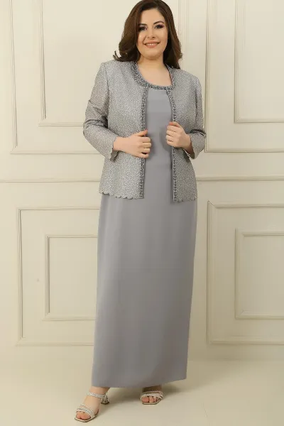 Saygı Dlhé krepové šaty s kameňmi a podšitým golierom, flitrované sako plus veľkosť 2-dielny oblek