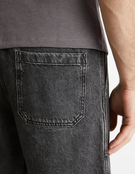 Celio Čierne pánske džínsové kraťasy Celie Domalobm4