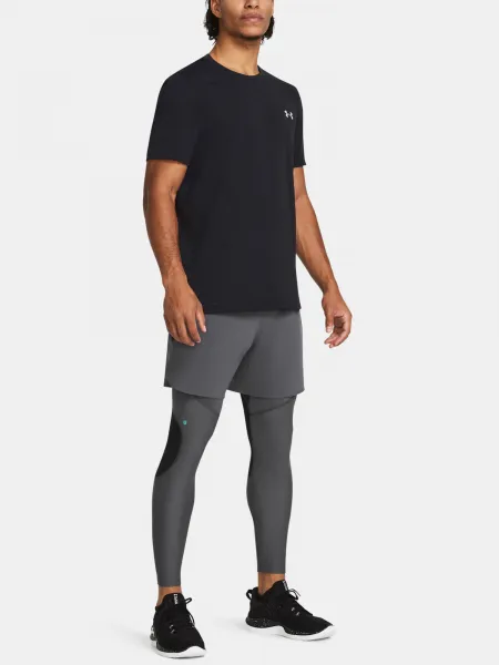 Tmavosivé športové kraťasy Under Armour UA Peak Woven Shorts