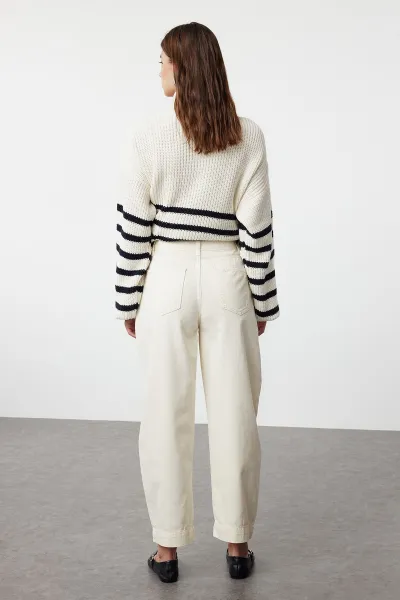 Trendyol Ecru Pocket Detailed High Waist Barrel Trousers