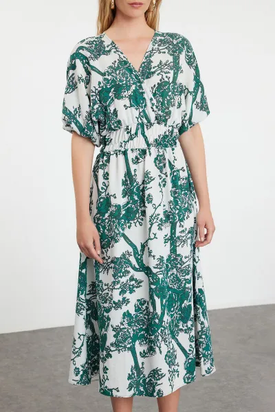 Trendyol Green Floral A-Line Double-Breasted Midi Woven Dress