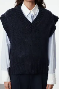 Trendyol Navy Blue Crop Soft Texture Knit Sweater