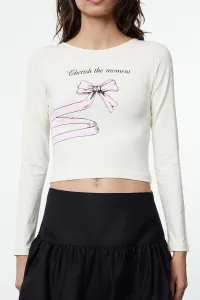 Trendyol Ecru Boat Neck Slim/Fitting Printed Crop/Short Knitted Blouse