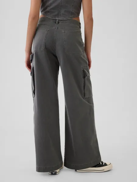 GAP Trousers with pockets Baggy Khaki Cargo - Women's