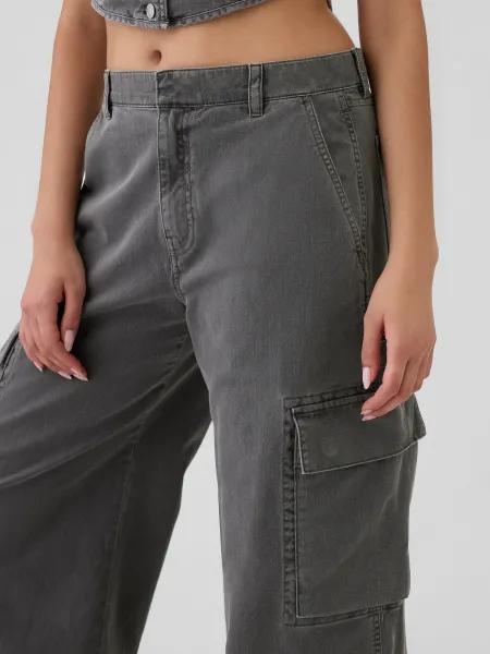 GAP Trousers with pockets Baggy Khaki Cargo - Women's