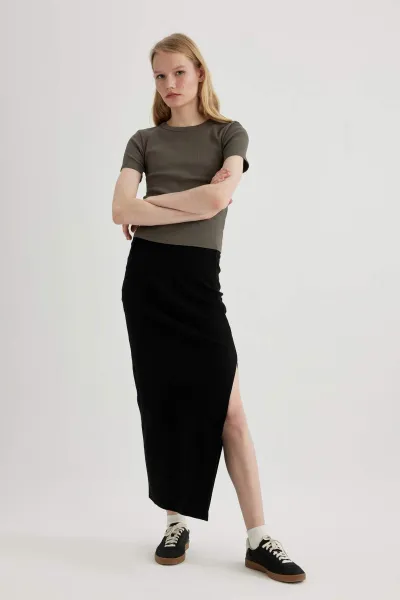 DEFACTO Corduroy Camisole Maxi Skirt