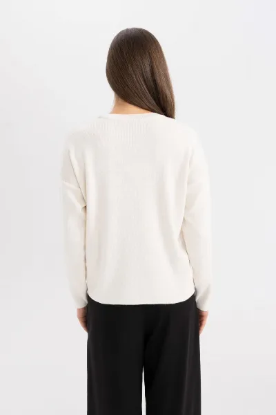 DEFACTO Regular Fit Crew Neck Stone Knitted Sweater