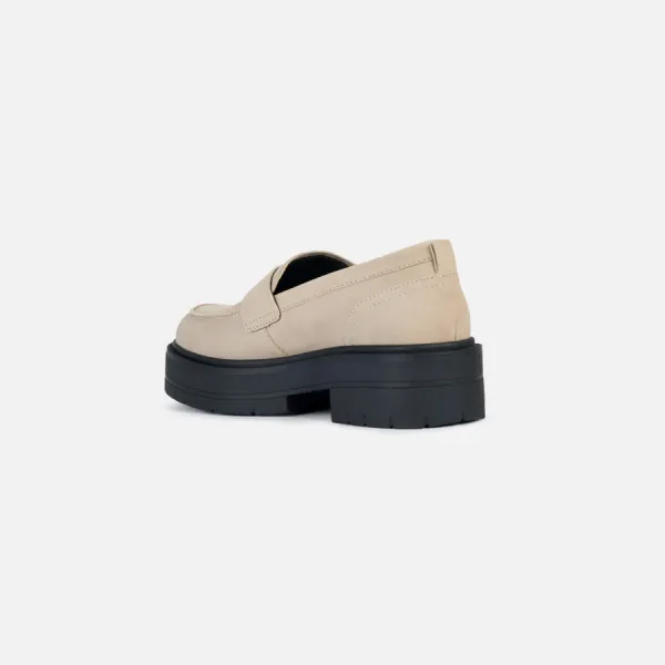 Beige women's moccasins Geox Spherica Ec7 - Women's