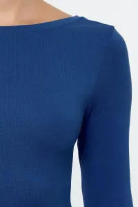 Trendyol Saks Deep Back Low-cut Fitted Cotton Stretchy Knitted Blouse