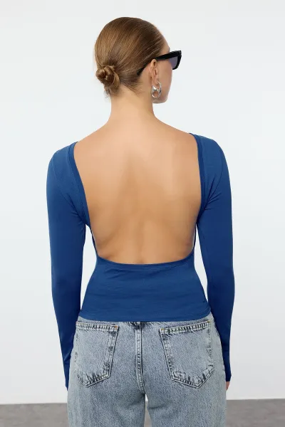 Trendyol Saks Deep Back Low-cut Fitted Cotton Stretchy Knitted Blouse