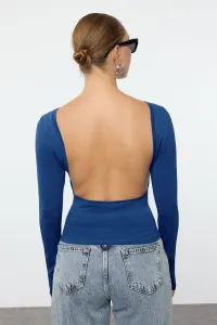 Trendyol Saks Deep Back Low-cut Fitted Cotton Stretchy Knitted Blouse