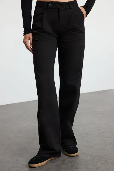 Trendyol Black Pleated Low Waist Wide Leg Trousers