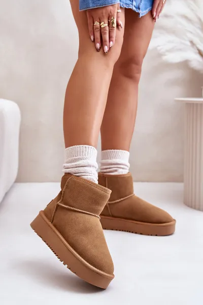 Leather suede snow boots on a platform above the ankles Camel Rianaella