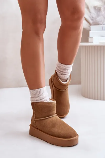 Leather suede snow boots on a platform above the ankles Camel Rianaella