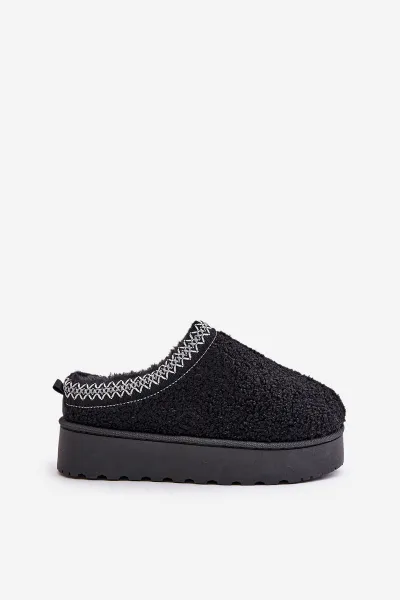 Women's snow boots on platform with embroidery black tirissa