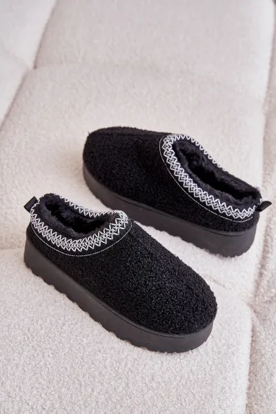 Women's snow boots on platform with embroidery black tirissa