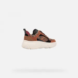 Brown women's sneakers Geox Nebula 2.0 X - Women's