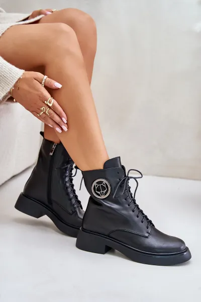 Leather ankle boots Worker insulated with zipper with black Lorevine decoration