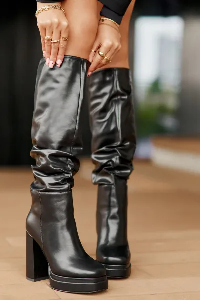 Slip-on boots with heel and platform with ruching insulated black Beridra
