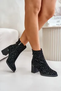 Suede ankle boots on a heel with decorative embossing D&A black