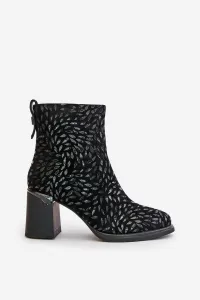 Suede ankle boots on a heel with decorative embossing D&A black