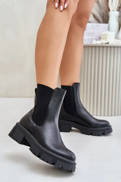 Insulated Chelsea slip-on ankle boots made of eco leather Big Star black