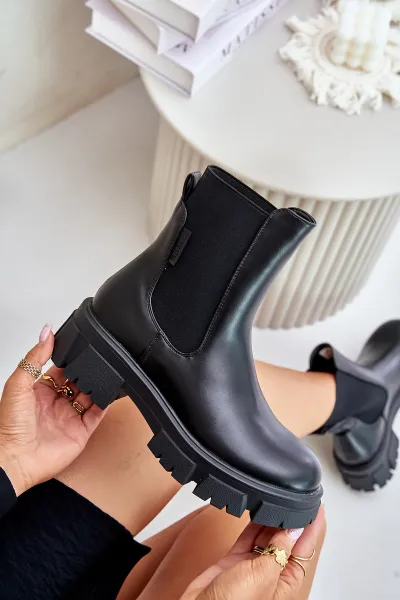 Insulated Chelsea slip-on ankle boots made of eco leather Big Star black
